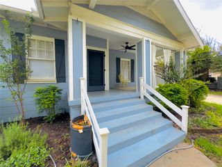 2215 Washington Avenue, Fort Worth, TX 76110