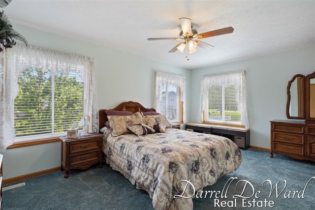 440 Sunbrook Street, Grand Rapids, MI 49508