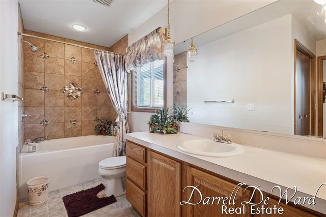 440 Sunbrook Street, Grand Rapids, MI 49508