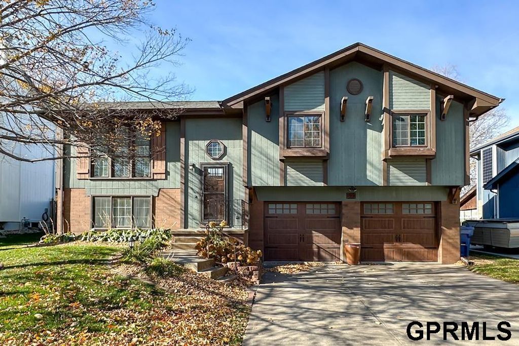 7914 S 151st Avenue, Omaha, NE 68138