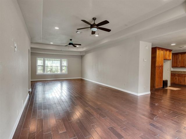 8639 Hinman Street, Houston, TX 77061