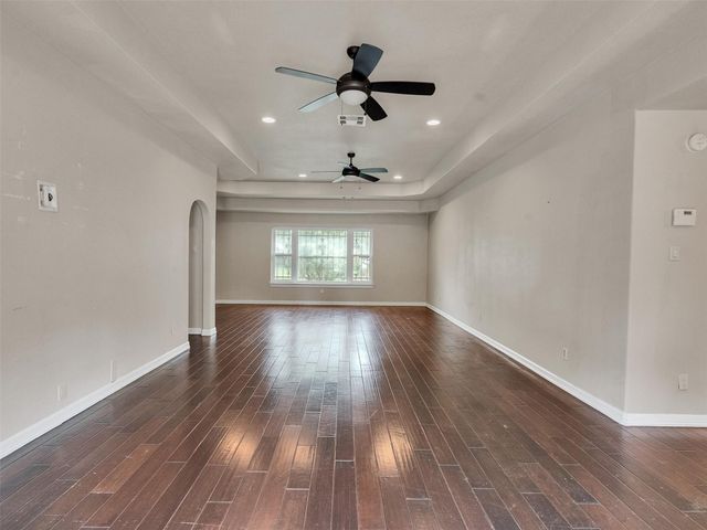 8639 Hinman Street, Houston, TX 77061