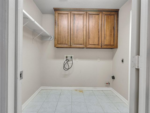 8639 Hinman Street, Houston, TX 77061