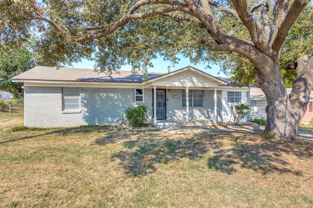 1708 S Cravens Road, Fort Worth, TX 76112