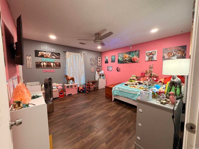 7707 Samples Road, Benton, AR 72019