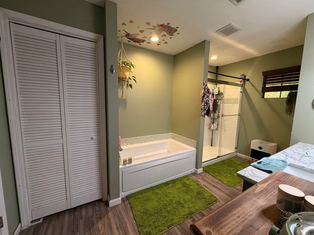 7707 Samples Road, Benton, AR 72019