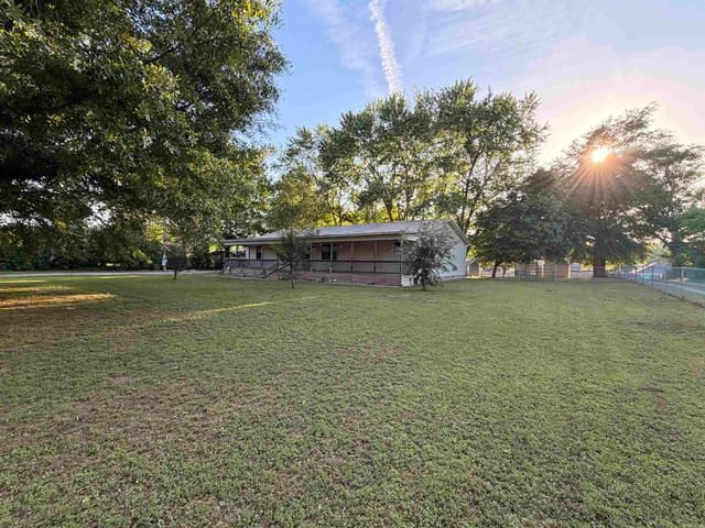 7707 Samples Road, Benton, AR 72019