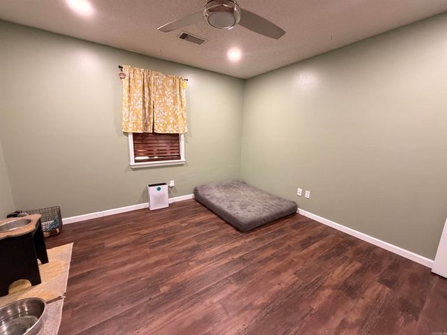 7707 Samples Road, Benton, AR 72019