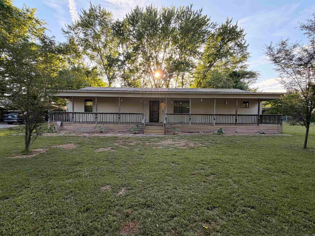 7707 Samples Road, Benton, AR 72019