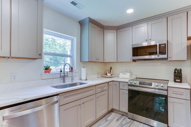 2736 Reads RD, Virginia Beach, VA 23457