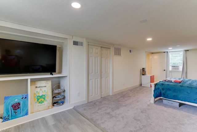 2736 Reads RD, Virginia Beach, VA 23457
