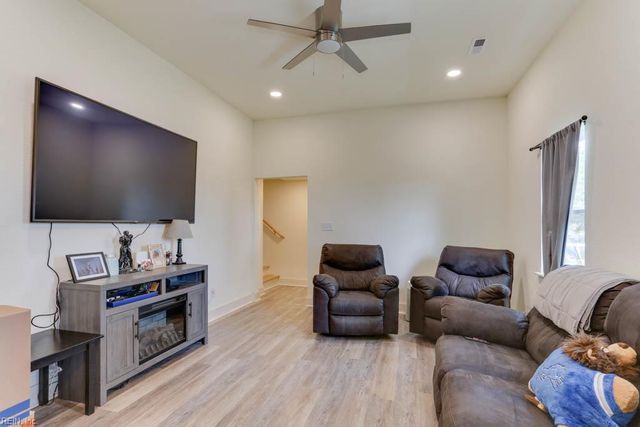 2736 Reads RD, Virginia Beach, VA 23457