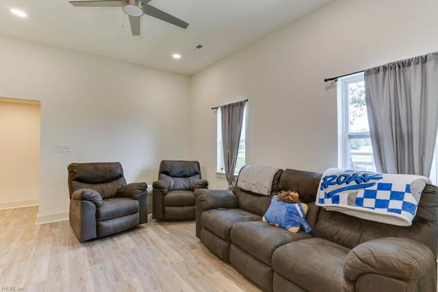 2736 Reads RD, Virginia Beach, VA 23457