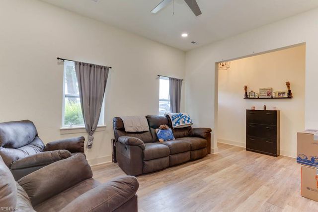 2736 Reads RD, Virginia Beach, VA 23457