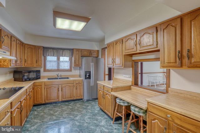 3384 PEARSONS CORNER RD, Dover, DE 19904