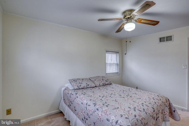 3384 PEARSONS CORNER RD, Dover, DE 19904