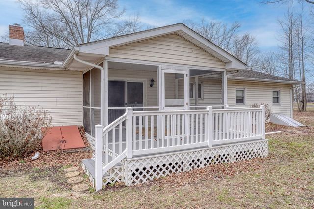 3384 PEARSONS CORNER RD, Dover, DE 19904