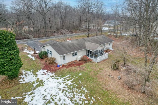 3384 PEARSONS CORNER RD, Dover, DE 19904