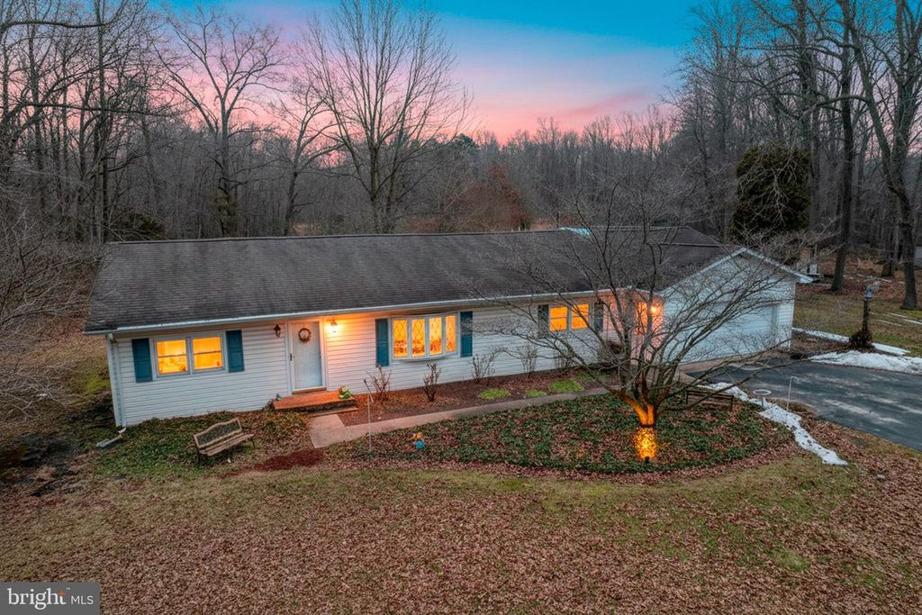 3384 PEARSONS CORNER RD, Dover, DE 19904