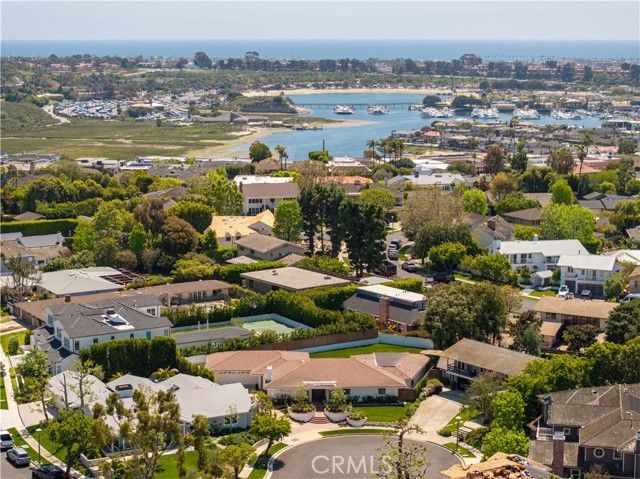 807 Aldebaran Circle, Newport Beach, CA 92660