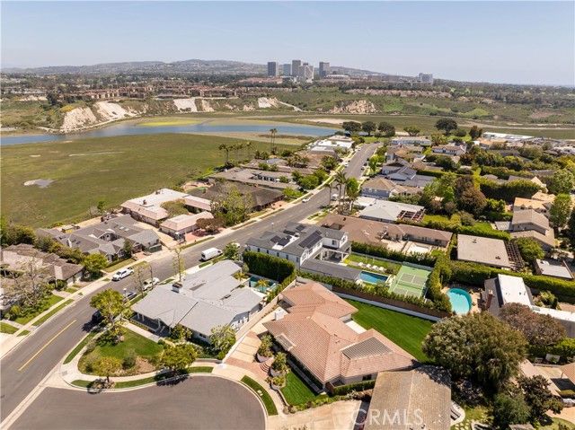 807 Aldebaran Circle, Newport Beach, CA 92660