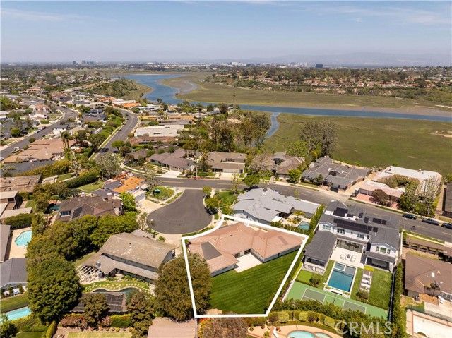 807 Aldebaran Circle, Newport Beach, CA 92660