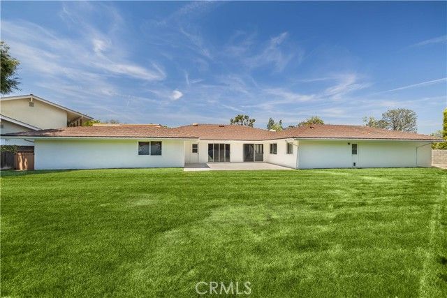 807 Aldebaran Circle, Newport Beach, CA 92660