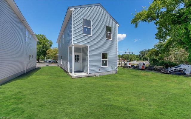 2130 Berkley AVE, Chesapeake, VA 23324