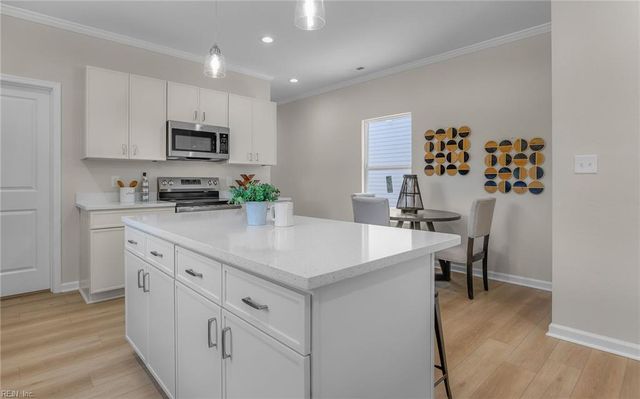 2130 Berkley AVE, Chesapeake, VA 23324