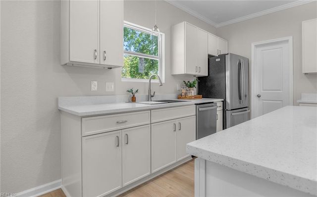 2130 Berkley AVE, Chesapeake, VA 23324