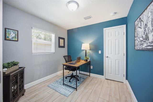 1109 E NEW ORLEANS AVENUE, Tampa, FL 33603