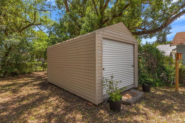 1109 E NEW ORLEANS AVENUE, Tampa, FL 33603