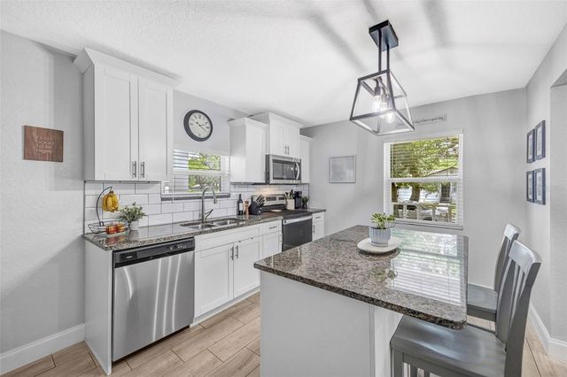 1109 E NEW ORLEANS AVENUE, Tampa, FL 33603
