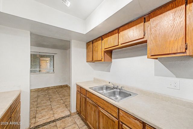 18202 N CAVE CREEK Road NW 224, Phoenix, AZ 85032