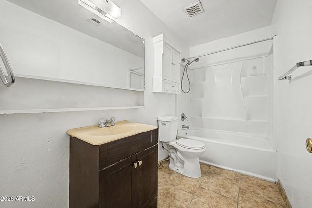 18202 N CAVE CREEK Road NW 224, Phoenix, AZ 85032