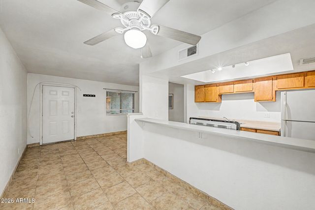 18202 N CAVE CREEK Road NW 224, Phoenix, AZ 85032
