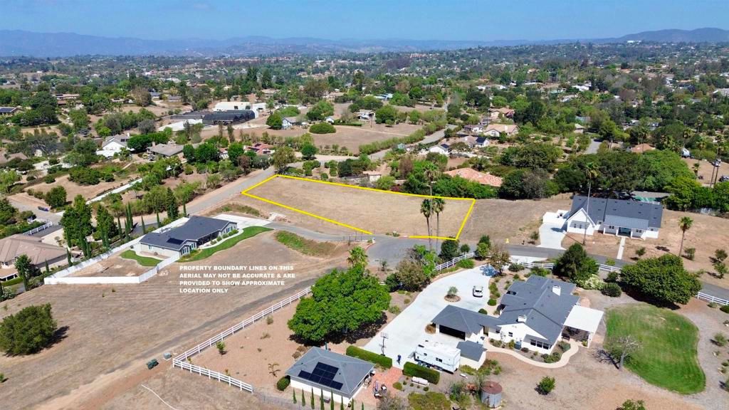 1916 Grey Rabbit Hollow Lane, Fallbrook, CA 92028 — exterior