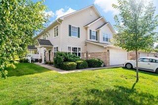 20435 Kensfield Trail 704, Lakeville, MN 55044