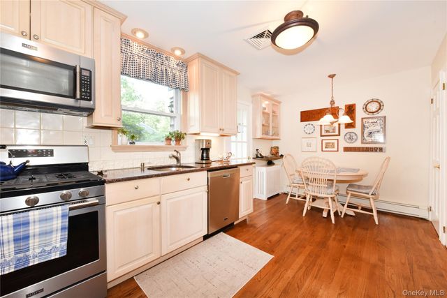 308 38th Road, Douglaston, NY 11363