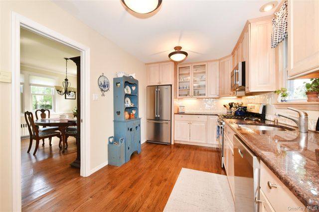 308 38th Road, Douglaston, NY 11363
