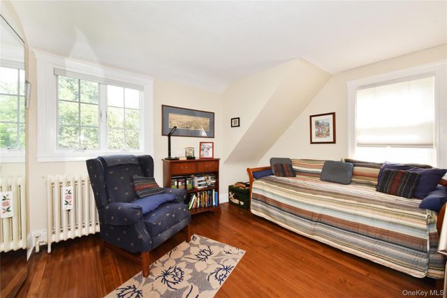 308 38th Road, Douglaston, NY 11363