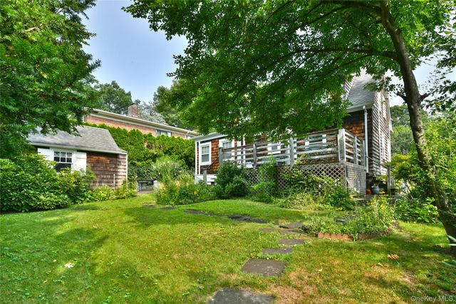 308 38th Road, Douglaston, NY 11363
