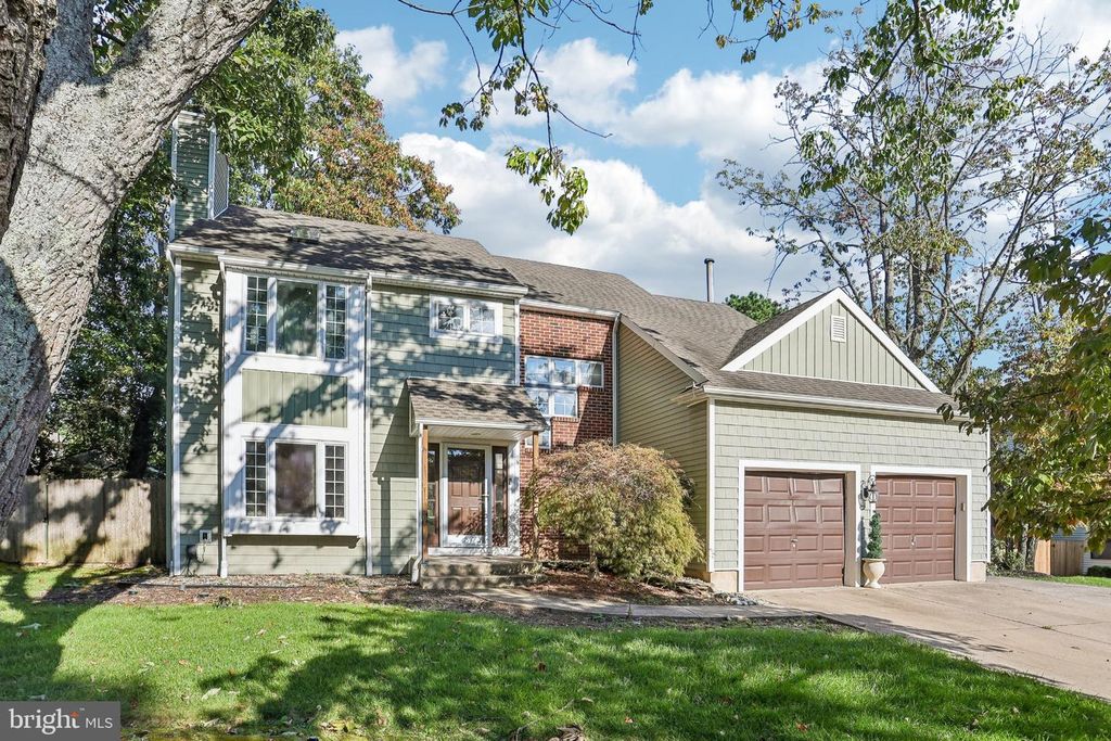 9 GLENFOREST DR, VOORHEES, NJ 08043 — exterior