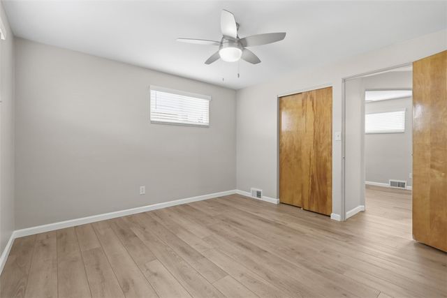 5229 Meadowcrest Rd, Baldwin Boro, PA 15236