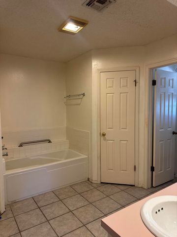 3418 Ridgecrest Lane, San Angelo, TX 76904