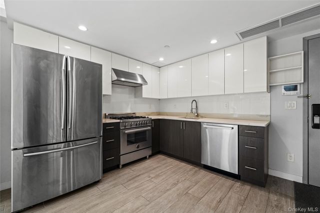 97-45 63RD Drive 5C, Rego Park, NY 11374