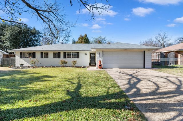 3300 Purdue Drive, Corsicana, TX 75110