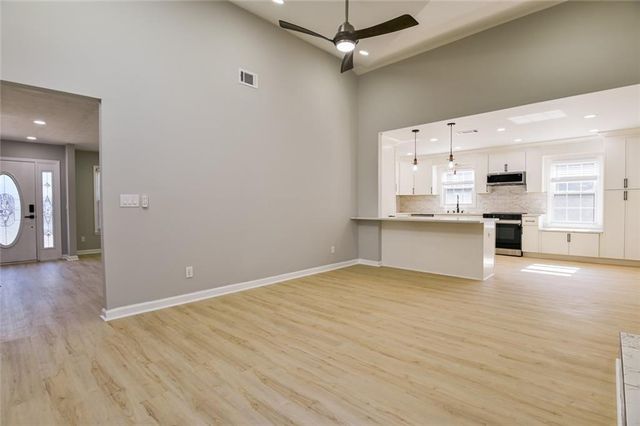 2087 Tanglewood Drive, Snellville, GA 30078