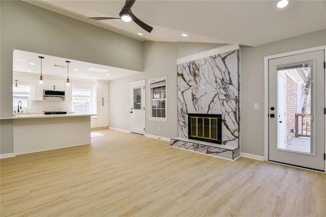 2087 Tanglewood Drive, Snellville, GA 30078