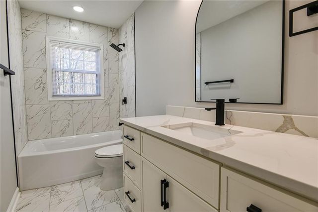 2087 Tanglewood Drive, Snellville, GA 30078